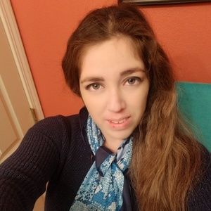 Meet your Posher, Mayra